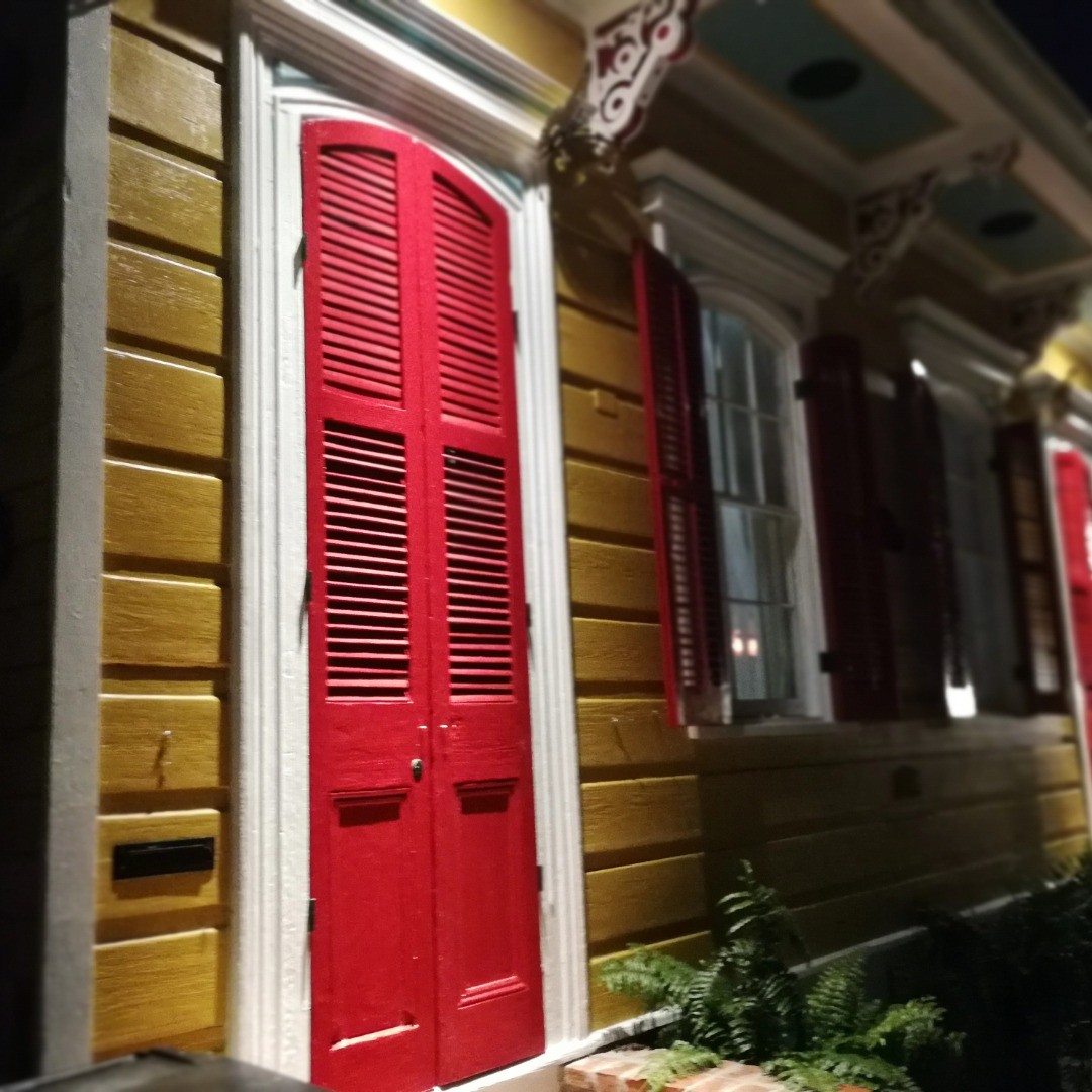 What's behind a bright, red door?
.
.
I don't have the answer of course, it's someone's home in the Big Easy.  The contrasting city of New Orleans is fascinating, full of mystery and character.
.
.
And the music speaks for itself. .
.
#usa #neworleans #nola #bigeasy #onetimeinnola #frenchquarter #explore #city #street #house #door #photooftheday #outdoors #landscape #landscapephotography #travel #instatravel #wanderlust #tourist #instapassport #travelgram #igtravel #instagood #beautiful #happy #throwback #2018 #tbt